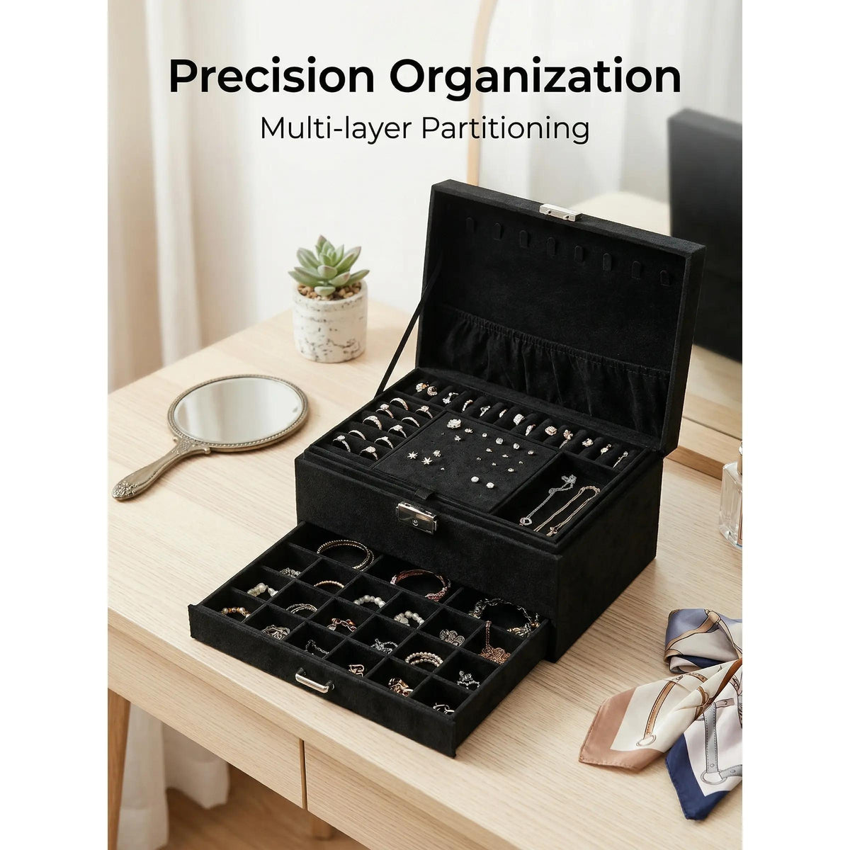 A Luxurious Dark Green Jewelry Storage Box, Designed Specifically Exquisite Three-tiered Drawer-style Jewelry Box